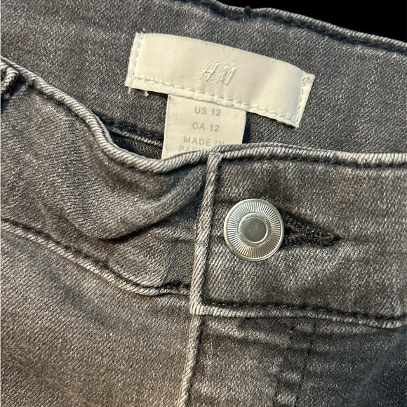 H&M Dark Gray Denim Skinny Jeans, EUC - Picture 3 of 5